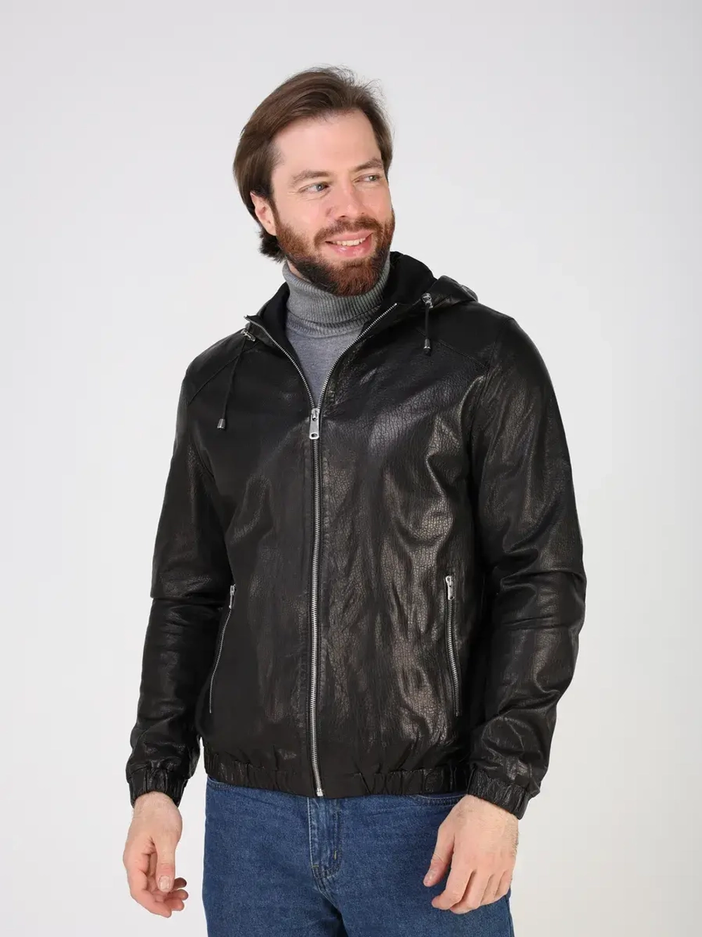 Кожаная куртка демисезонная с капюшоном