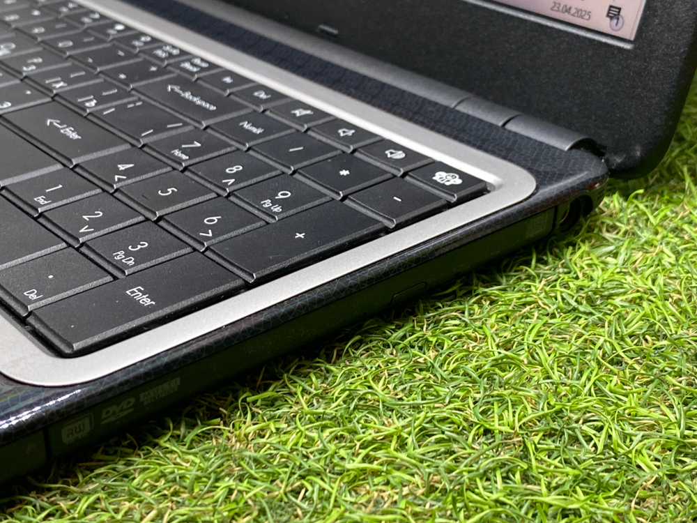 Ноутбук Packard Bell 15.6" Pentium 2117U/ GeForce 820M 2ГБ/4GB/HDD 500/ Z5WT1/Windows 10