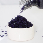 Соль для ванны XXXL с ароматом смородины в пикантном флаконе - 340 гр. (Цвет: фиолетовый)