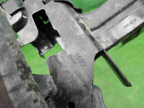 Кронштейн фары левый BMW 3er G20 (2018-н.в.)