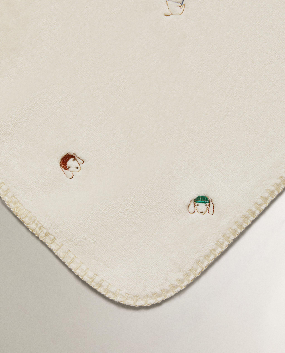 Zara Home плед детский из полиэстера, экрю, 90x120 см · 4601/004