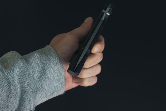 Складной нож Cold Steel 29AXB Voyager Extra Large Drop Plain Edge c клинком из стали AUS-10A, рукоять Grivory (Griv-Ex)