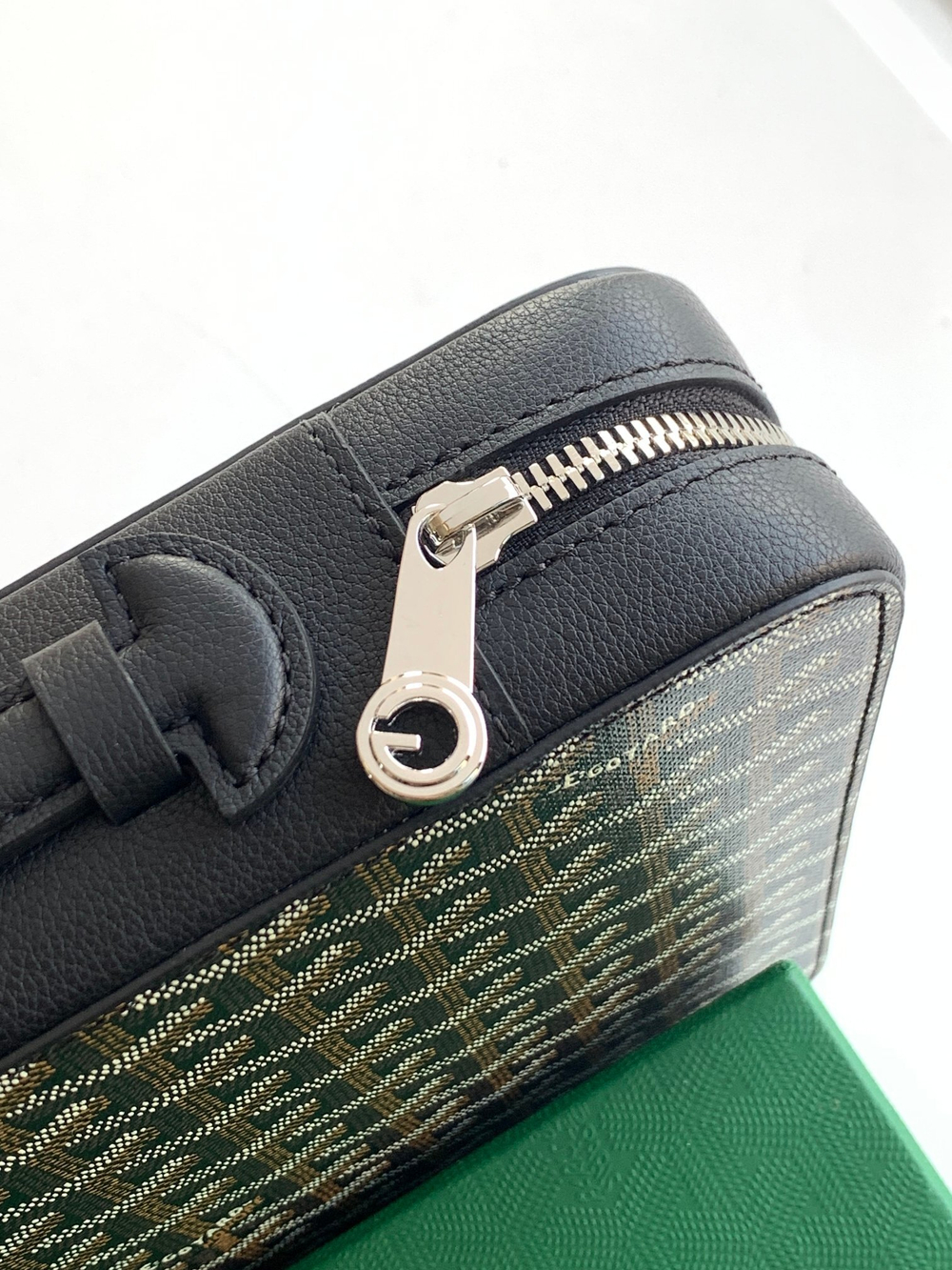 Goyard Compagnon Universel A4