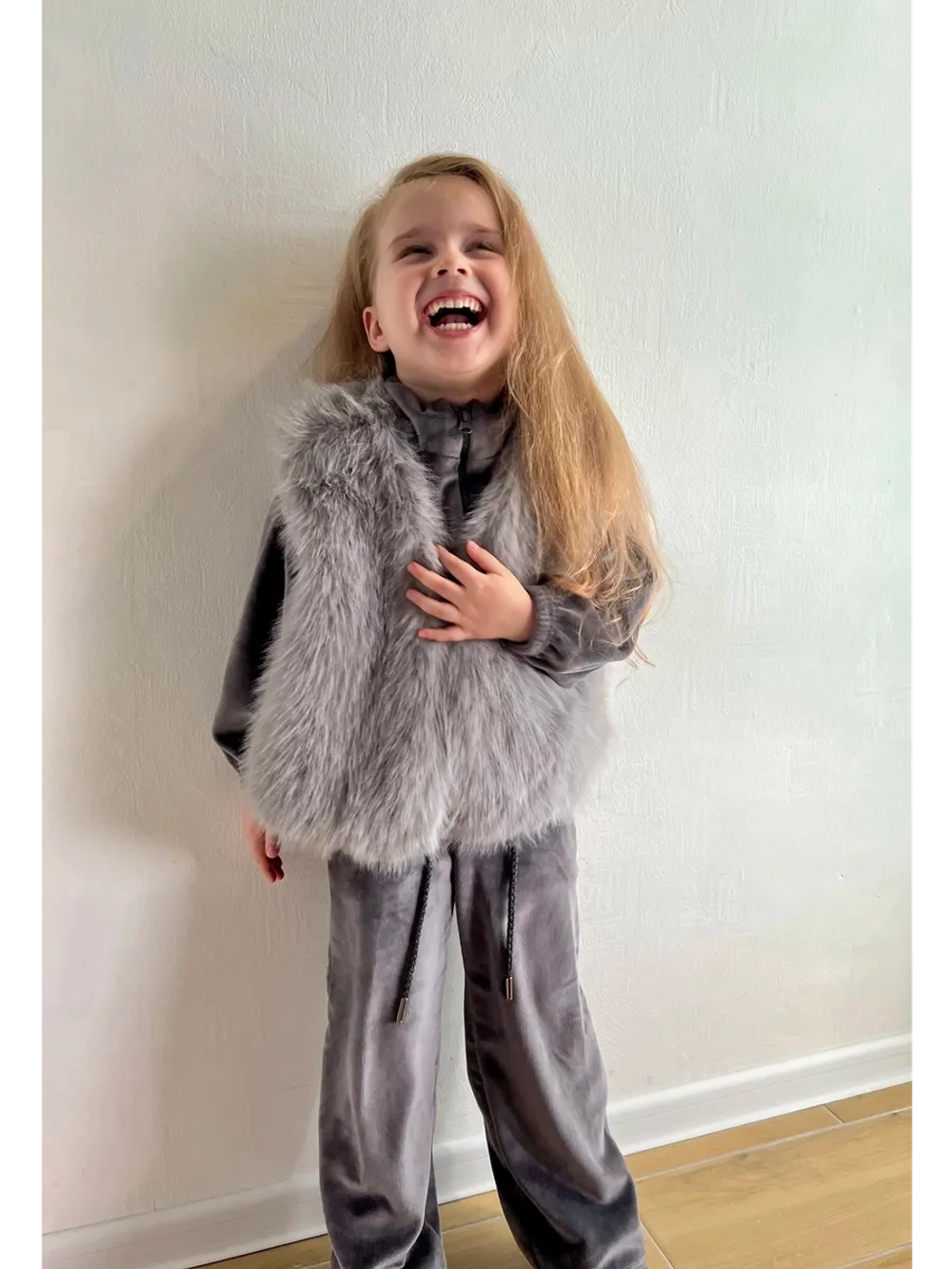 Жилет из искусственного меха