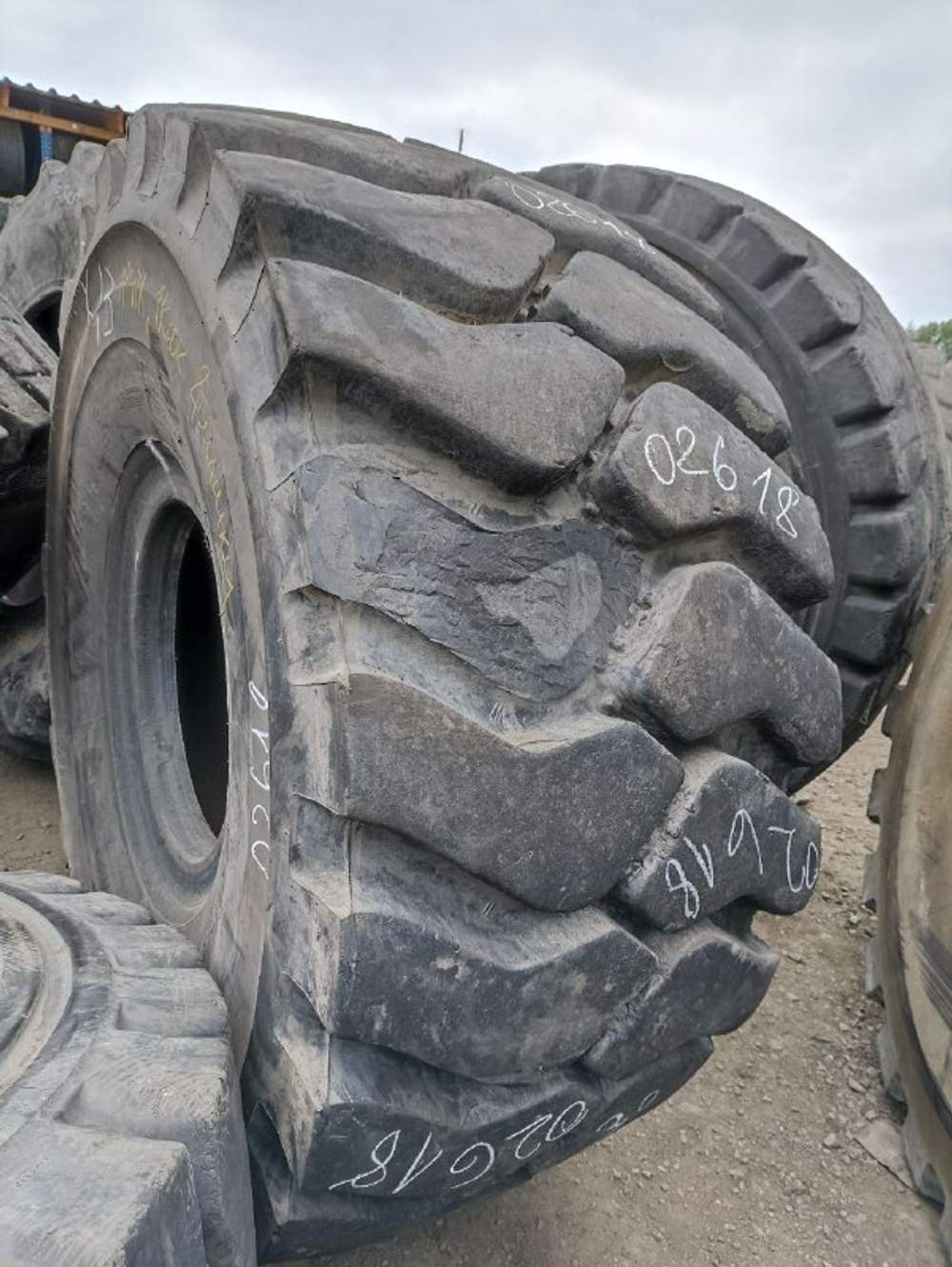 29.5R25 Bridgestone VSDT шина б/у