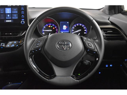 TOYOTA C - HR 2023 г.