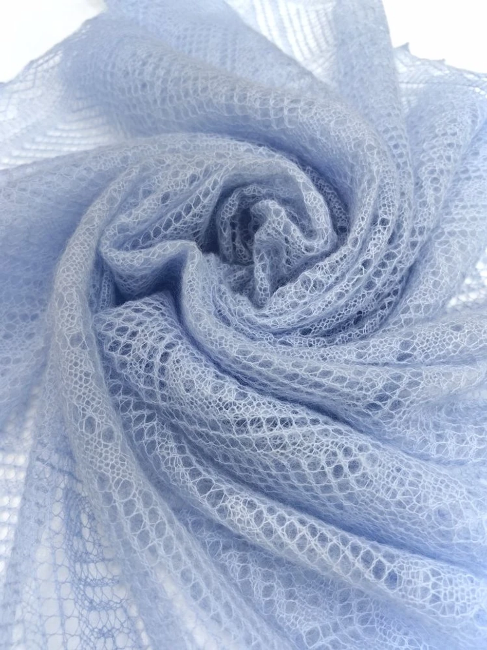 Оренбургский пуховый платок-паутинка А80-04 голубой