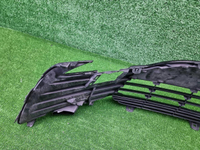 Решетка переднего бампера Toyota Camry xv70 20-нв