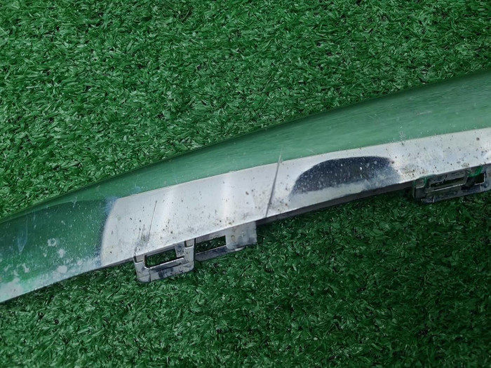 Молдинг перед. бампера Mercedes E W213 (16-21) AMG