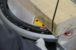 Торцовочная пила DEWALT DW714, 4600 об/мин, 13.1 кг