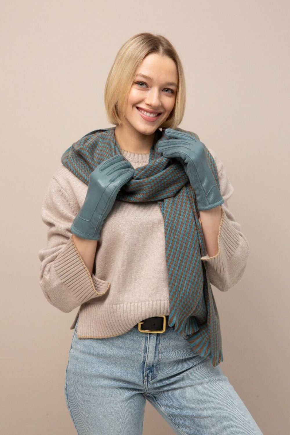 Перчатки 2/0073/181 Модные истории