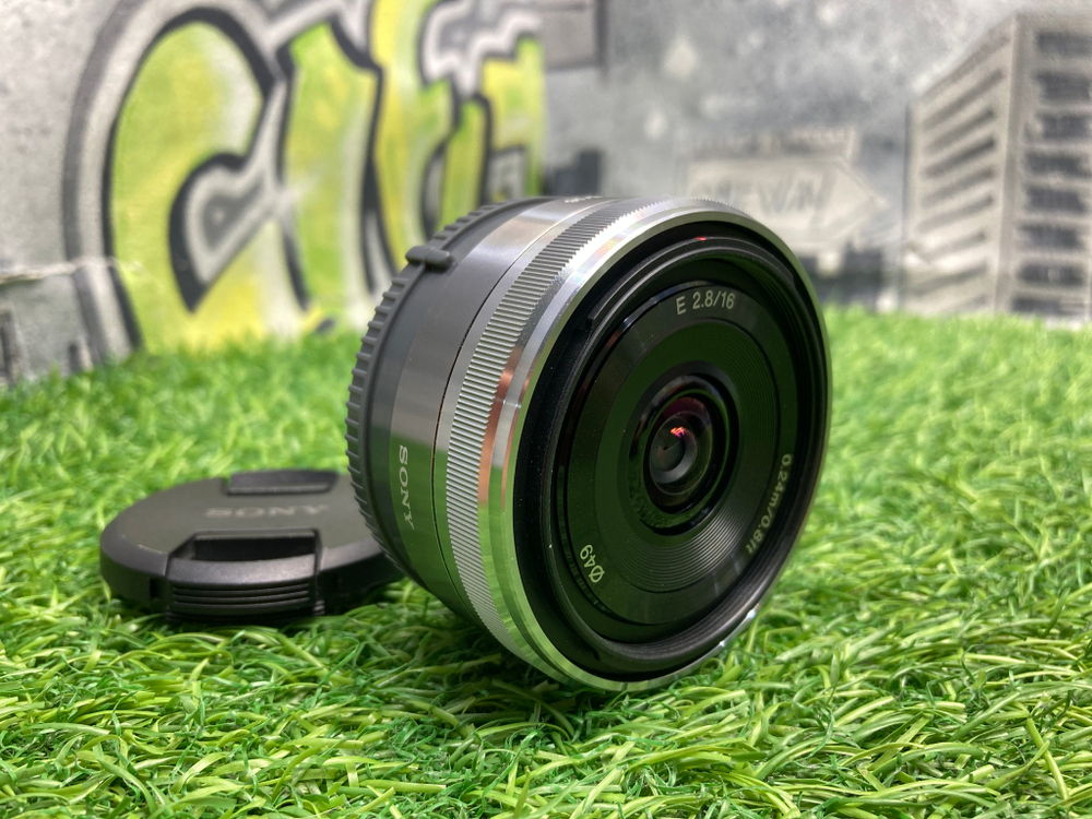 Sony 16mm 2.8 Fisheye
