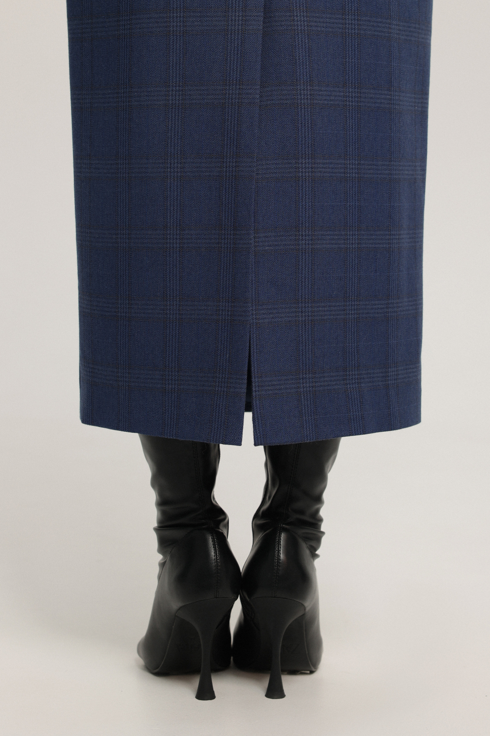 Юбка-карандаш миди