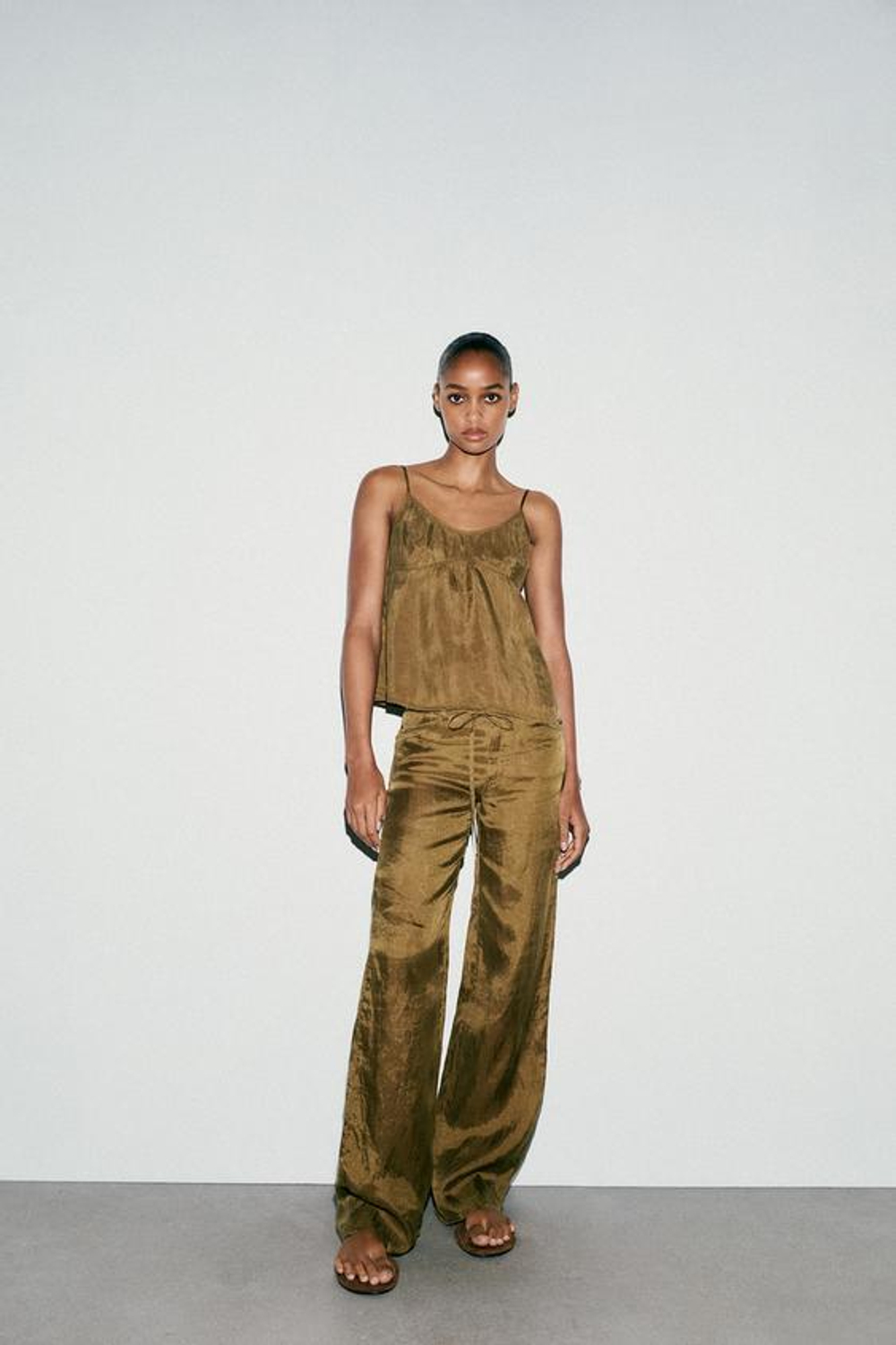 ZARA ПИЖАМНЫЕ БРЮКИ С ПОЯСОМ, СВЕТЛЫЙ ХАКИ