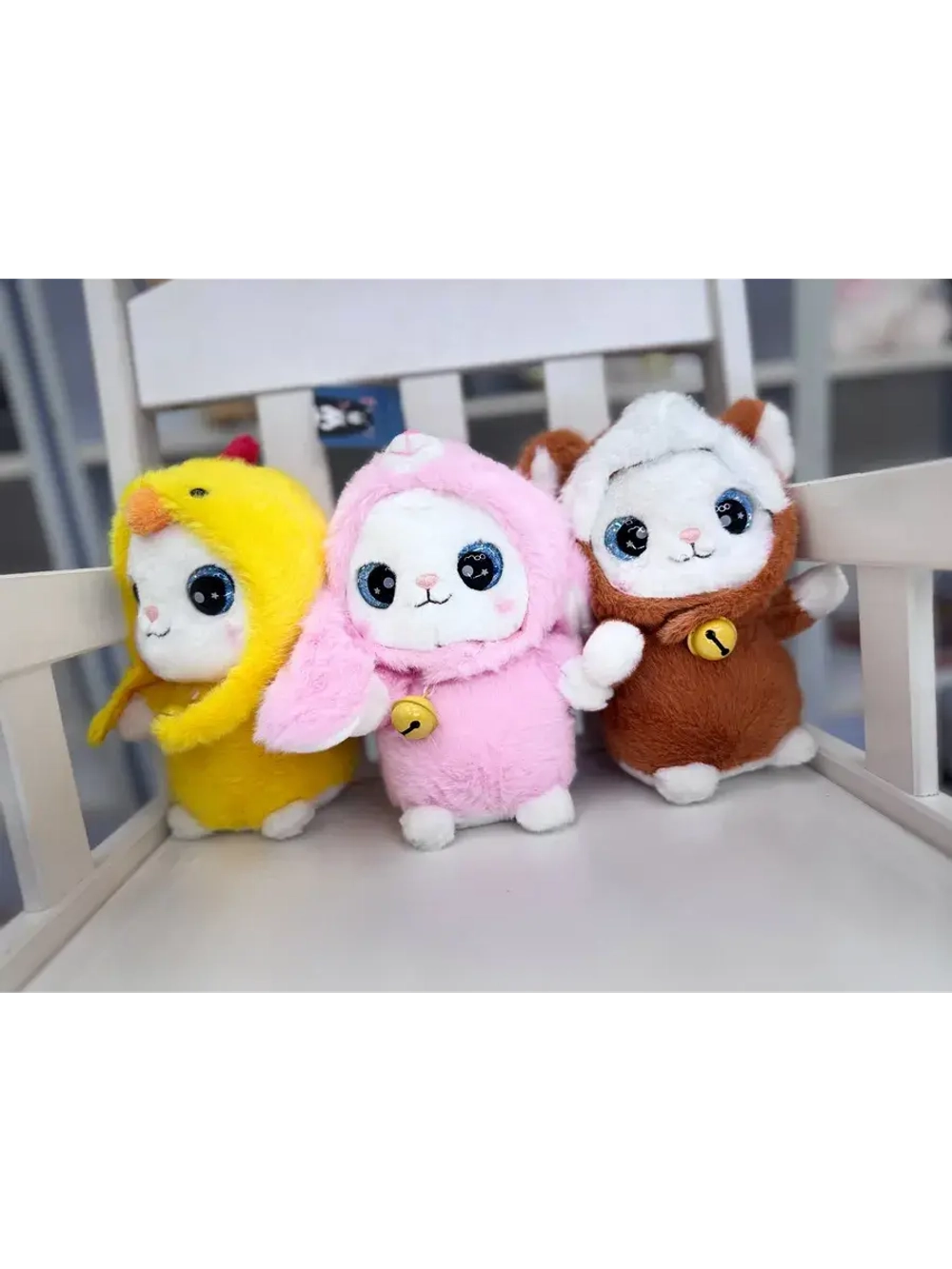 Мягкая игрушка Котенок в костюме случайный цвет 18 см
