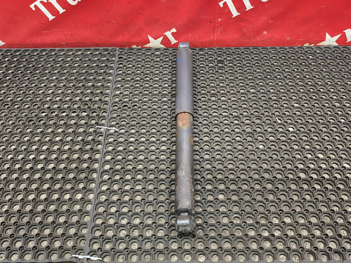 Амортизатор задний 2016г