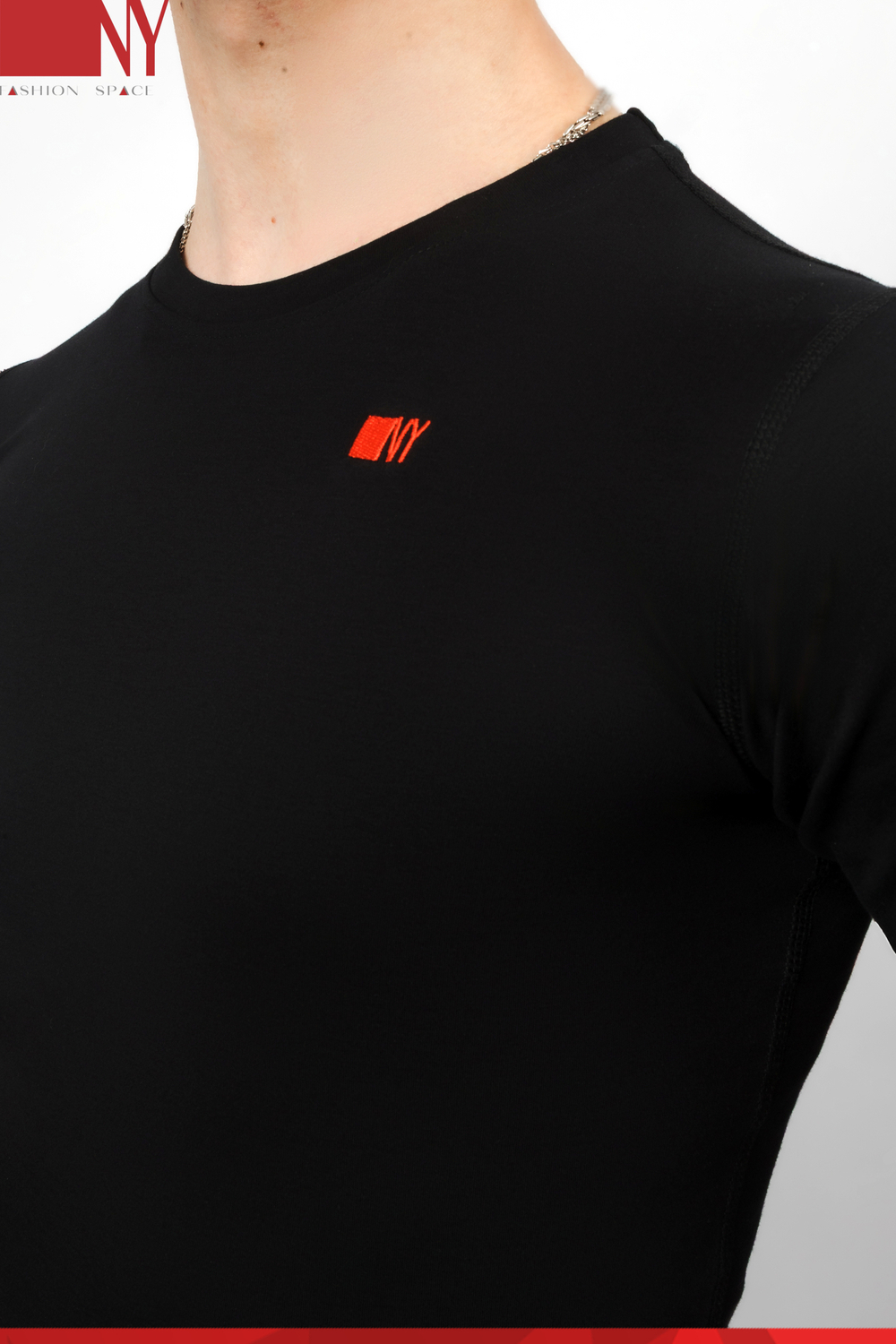 Футболка Slim-Fit black