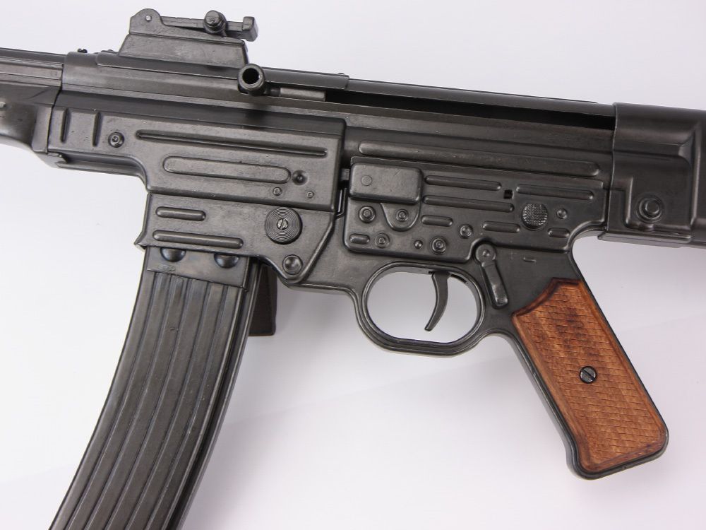 Denix Немецкая штурмовая винтовка STG-44