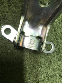 Петля двери передняя правая Geely Coolray (19-нв)
