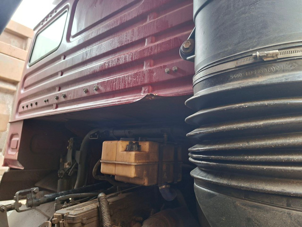 КамАЗ 6520 6x4 Самосвал 6520-7015-49(B5) (Дизельный, 8,9 л, 390 л.с., МТ)