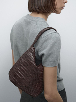 Massimo Dutti Сумка-мешок из кожи наппа с плетеным узором, коричневый