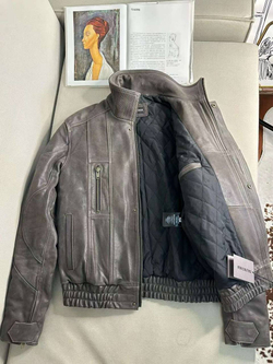 Кожаная куртка Balenciaga