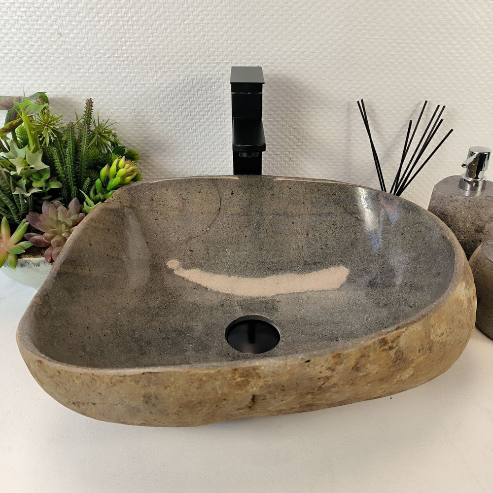 Раковина из речного камня RS-65369 46*40*15 0861