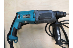 Перфоратор Makita HR2470