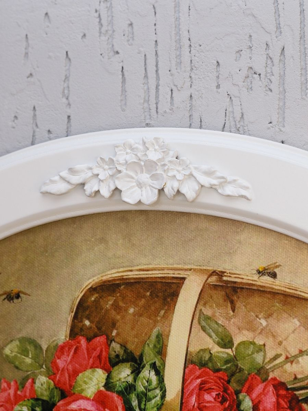 Декор для стены картина в овальной раме с лепниной 27*37 см