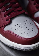 Мужские кроссовки Air Jordan 1 mid "team red" DQ8426-615