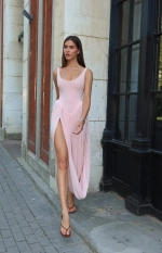 Платье с буфами