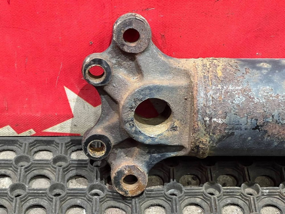 Траверса рамы поперечная