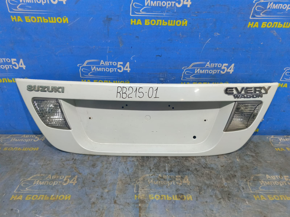 Вставка в багажник центральная SUZUKI AERIO 2001-2007