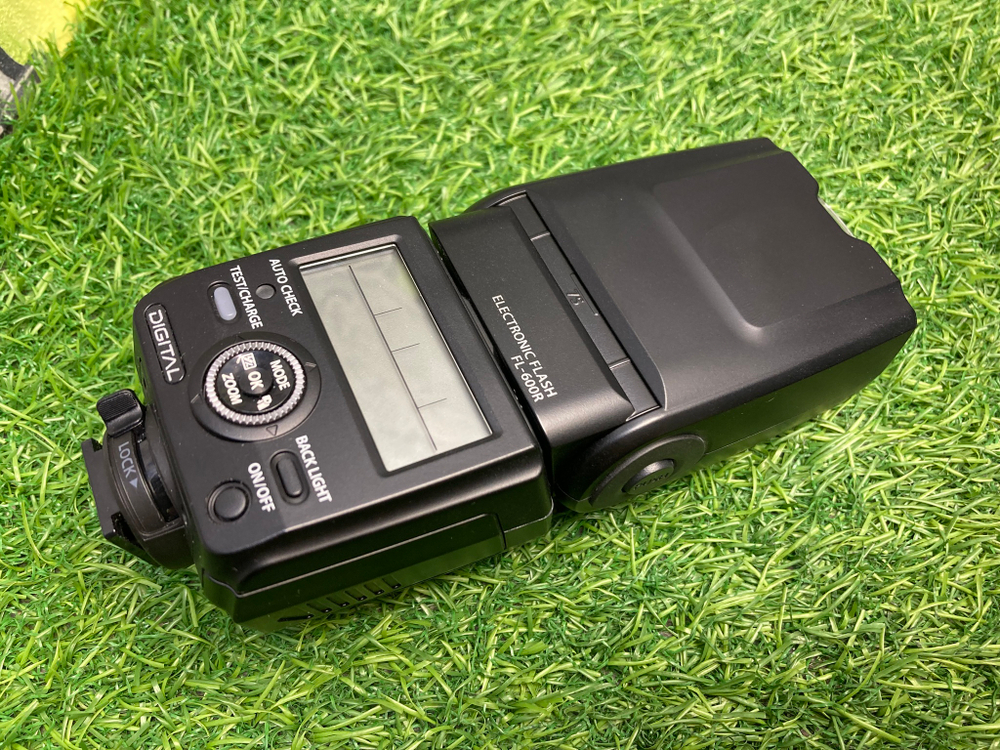 Olympus FL-600R