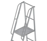 Лестница-платформа фиксированной высоты алюминиевая MEGAL ЛПФВА Н=1.5-5 передвижная с траверсой