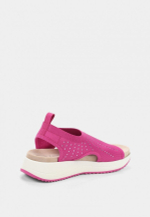 Босоножки на танкетке Caprice