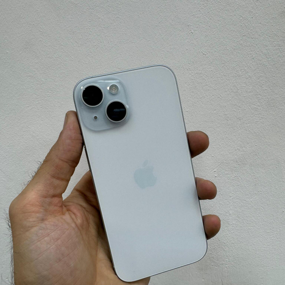Apple iPhone 15 128GB АКБ 99% (полный комплект)