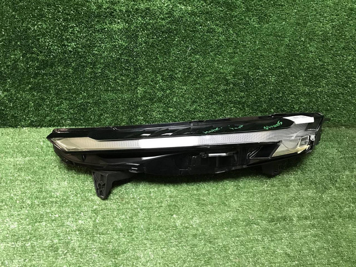 Битый Указатель поворота левый Omoda C5 (22-нв)