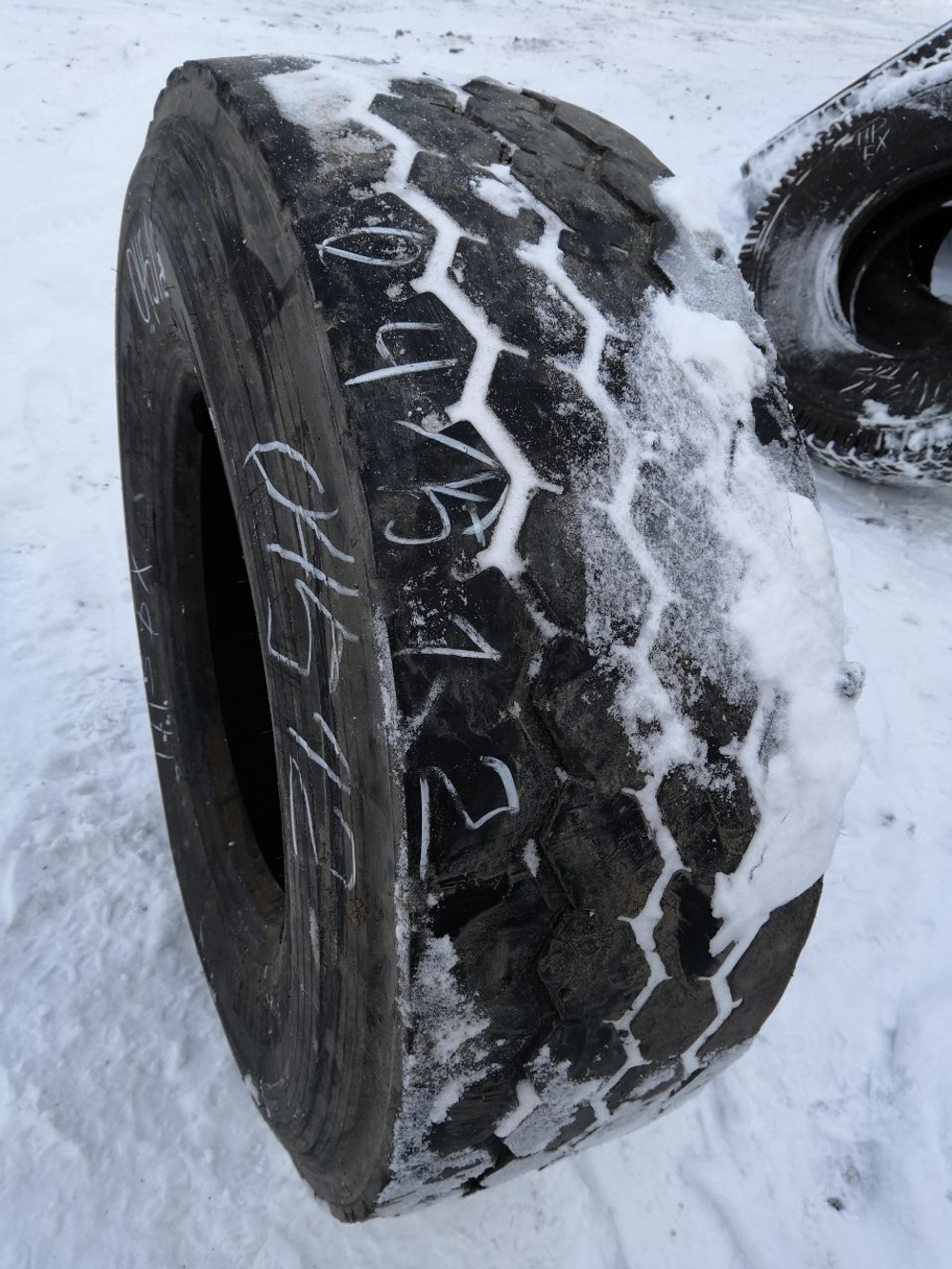 425/65R22.5 Bridgestone M854 шина б/у