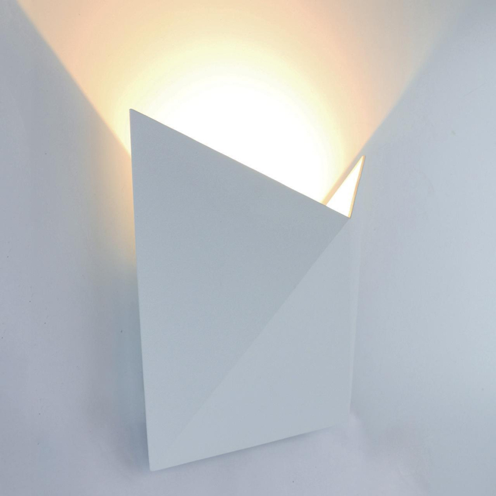 Настенный светильник Arte Lamp A1609AP-1WH