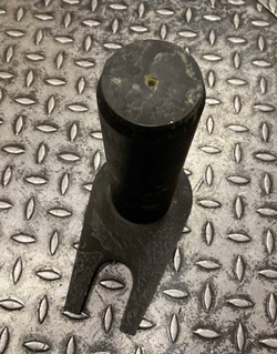 Палец 811/01106