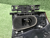 Фонарь левый внешний Toyota Land Cruiser 200 15-21