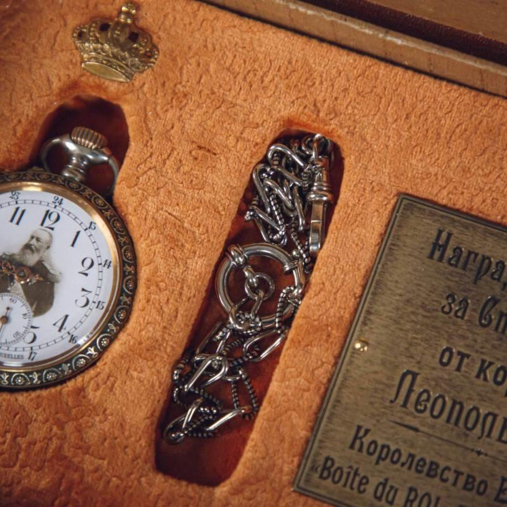 Винтаж: Наградные часы за стрельбу от короля Леопольда II