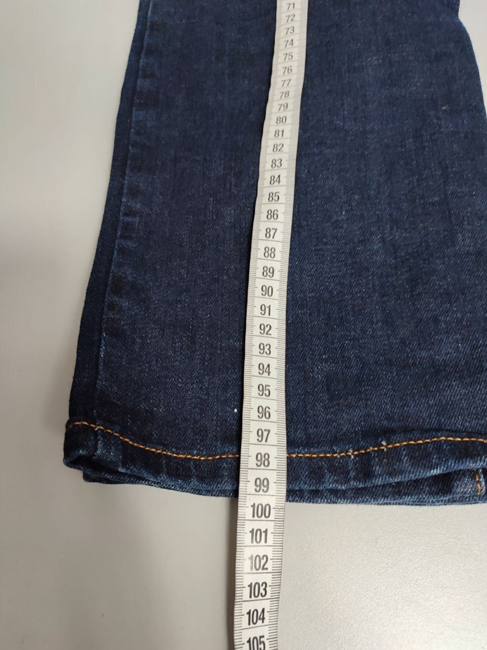 Джинсы  O'stin темно-синие 42 размер