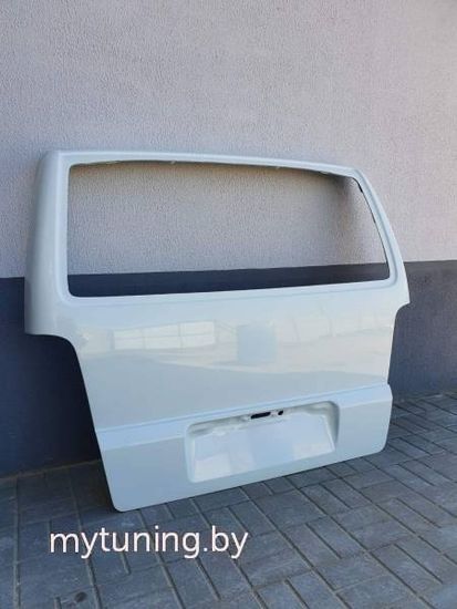 Задняя пластиковая дверь (хлопушка) для Mercedes Vito W638