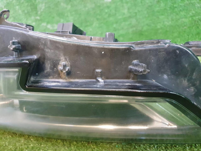 Фара левая Audi A4 B9 (2015-2020) LED