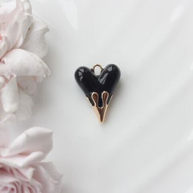 Подвеска с Сердце с чёрной эмалью, 25*20 мм, позолота, П908