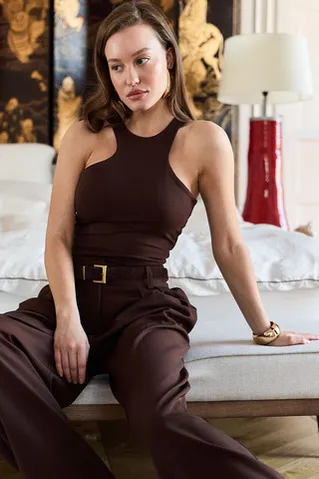 Майка из хлопка шоколадного цвета