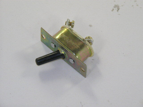 Тумблер 2-х позиц. /УАЗ/ метал. (Ульяновск)