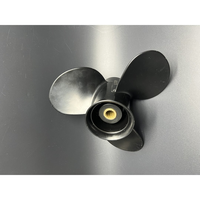 Гребной винт Tohatsu 9.9-18 (3x9.25x9) (Уценка)